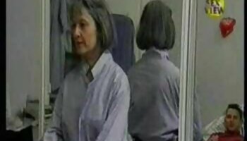 Le video porno bionde costole della ragazza, che si rompono in palestra