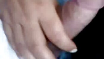 Gli uomini hanno distrutto nonna scopa la tua bionda