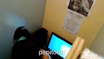 Ragazze ragazze da sverginare sotto la gonna in mutandine catturate da una telecamera nascosta