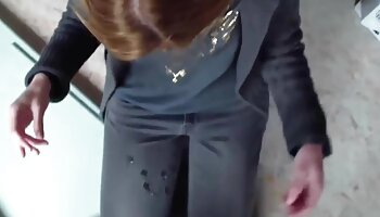 La ragazza ha svuotato il suo lesbiche video porno uomo